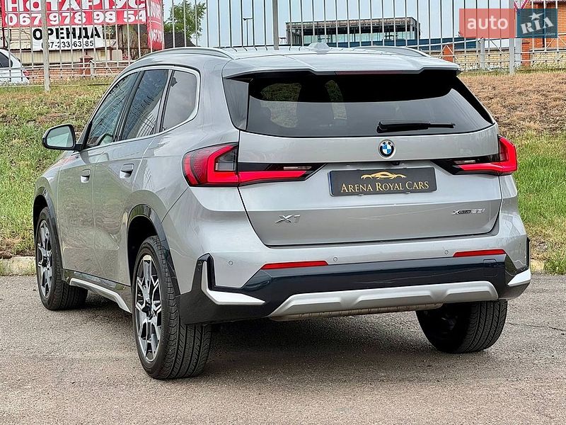 Внедорожник / Кроссовер BMW X1 2023 в Киеве