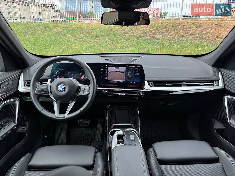 Внедорожник / Кроссовер BMW X1 2023 в Киеве