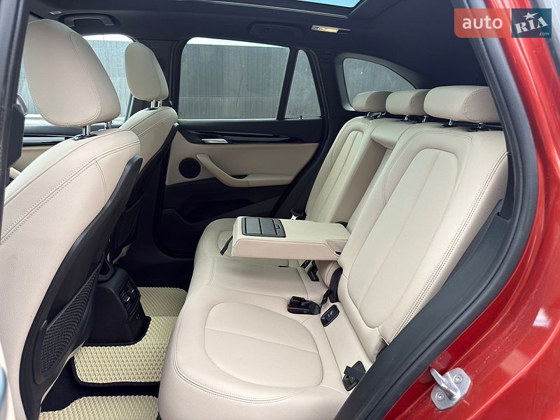Внедорожник / Кроссовер BMW X1 2019 в Львове