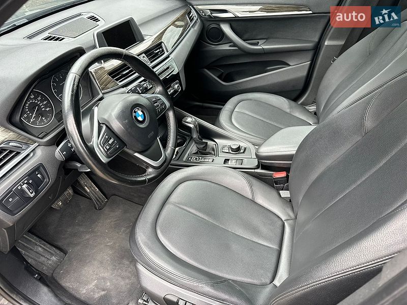 Внедорожник / Кроссовер BMW X1 2016 в Львове