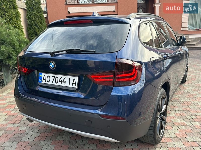Внедорожник / Кроссовер BMW X1 2011 в Мукачево