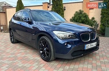 Внедорожник / Кроссовер BMW X1 2011 в Мукачево