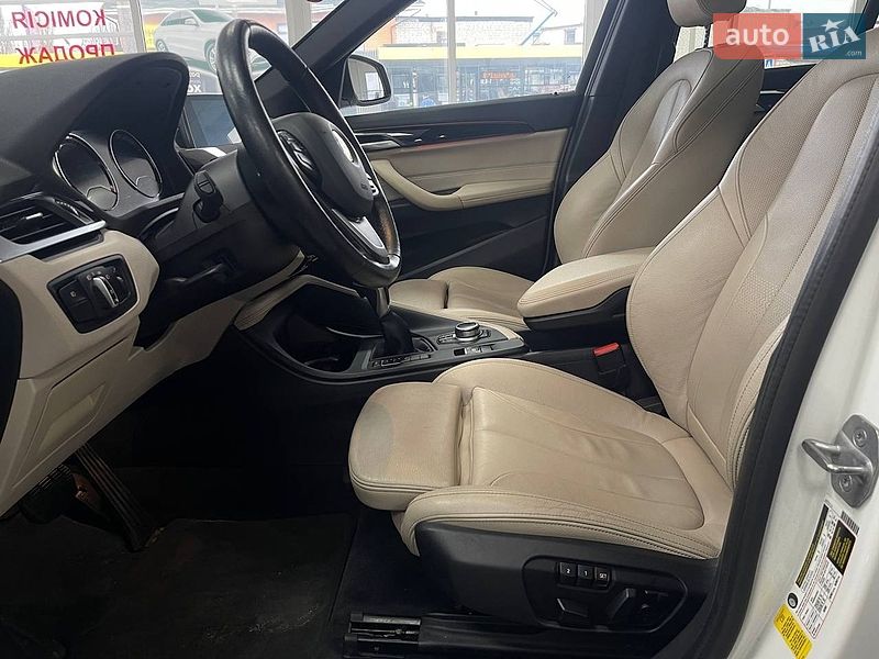 Внедорожник / Кроссовер BMW X1 2019 в Киеве