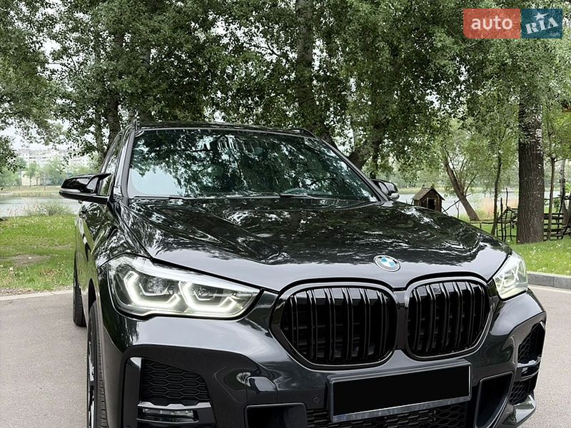 Внедорожник / Кроссовер BMW X1 2020 в Киеве