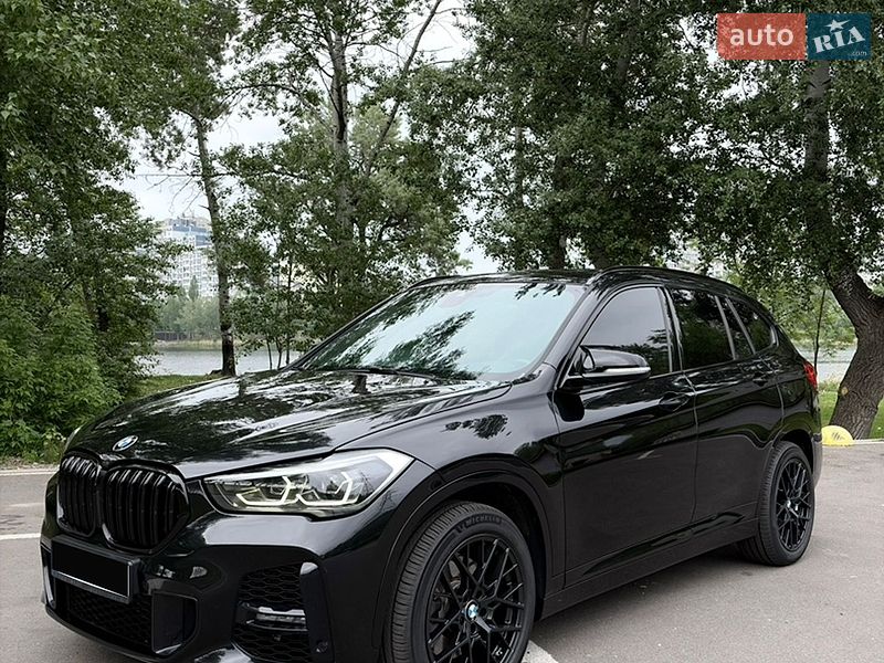 Внедорожник / Кроссовер BMW X1 2020 в Киеве