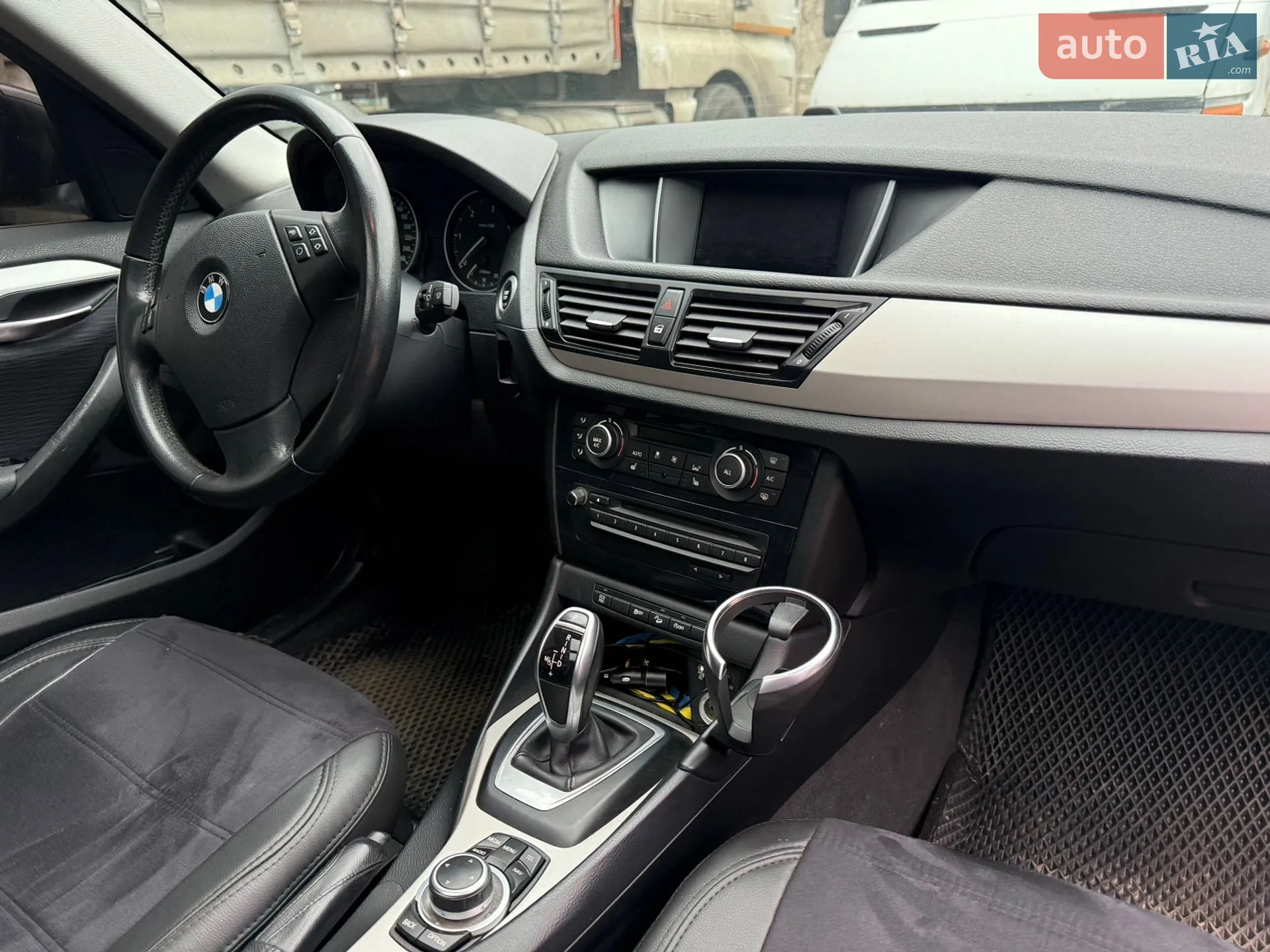 2015 BMW X1 - мініатюра 2