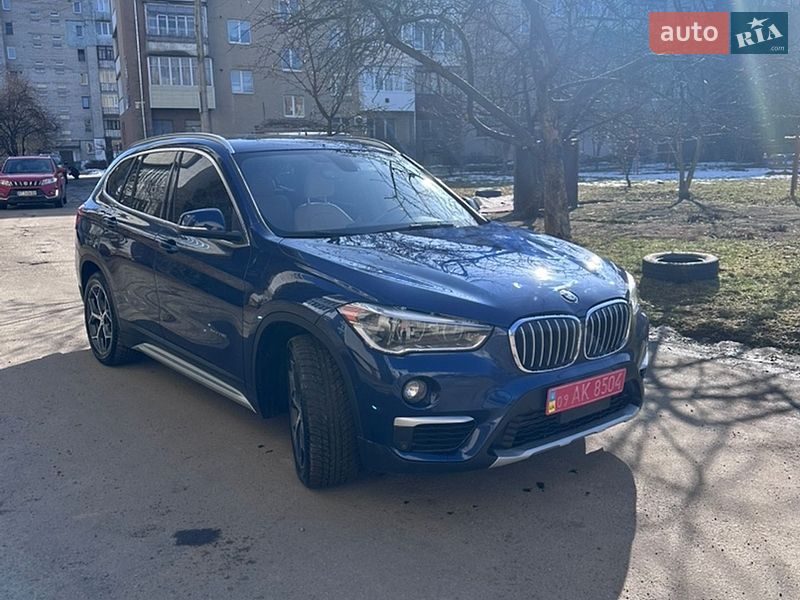 Внедорожник / Кроссовер BMW X1 2016 в Ивано-Франковске