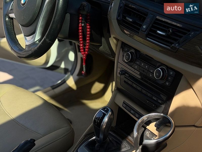 Внедорожник / Кроссовер BMW X1 2013 в Днепре