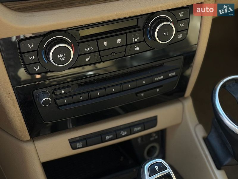 Внедорожник / Кроссовер BMW X1 2013 в Днепре