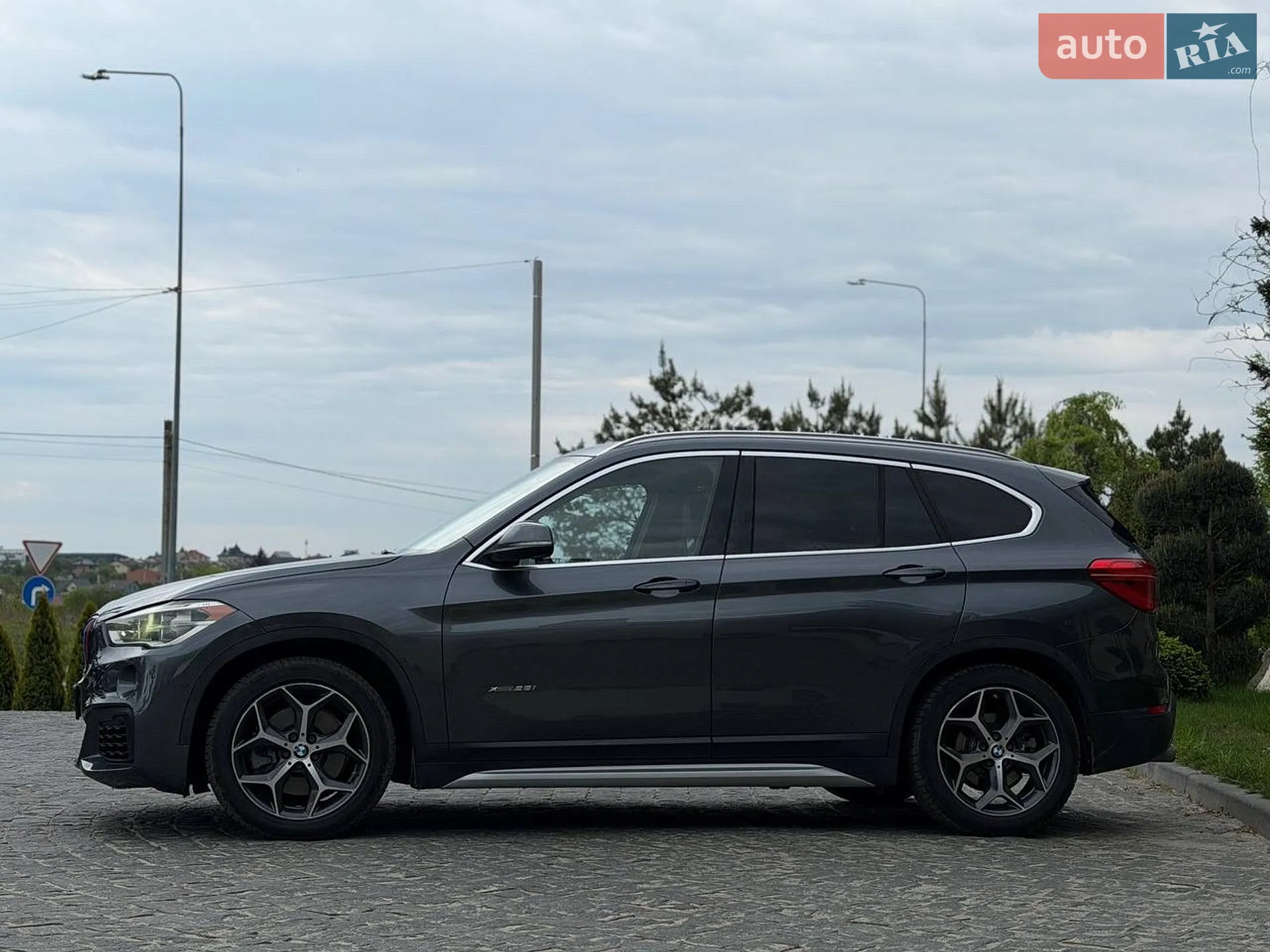 2016 BMW X1 - мініатюра 2