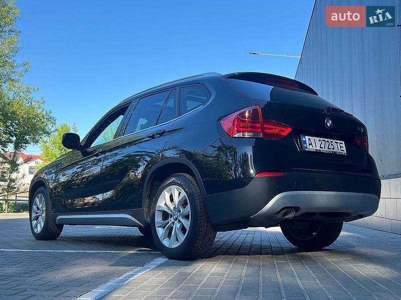 BMW X1 2011