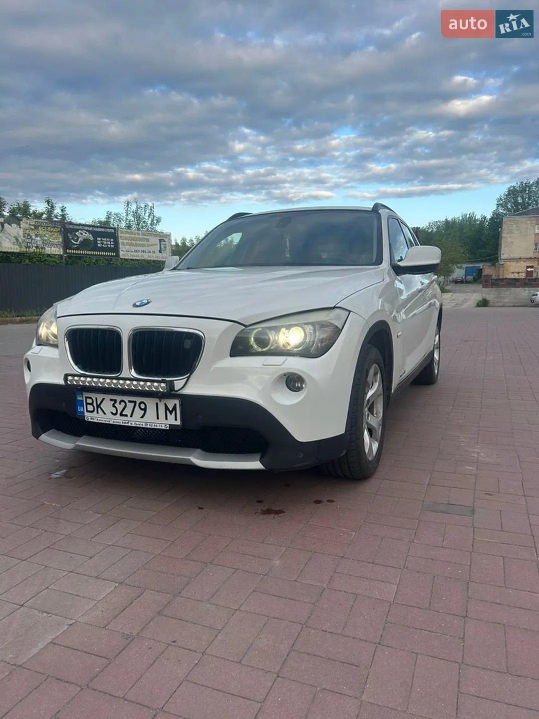2011 BMW X1 - фото 1