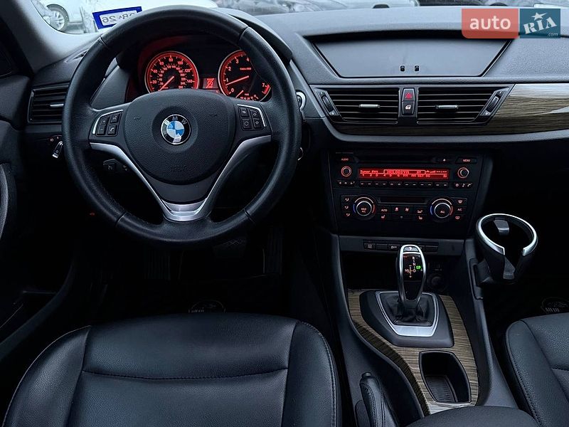 Внедорожник / Кроссовер BMW X1 2012 в Харькове
