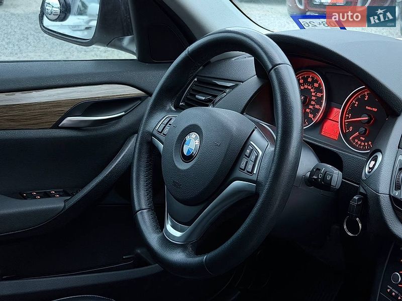 Внедорожник / Кроссовер BMW X1 2012 в Харькове