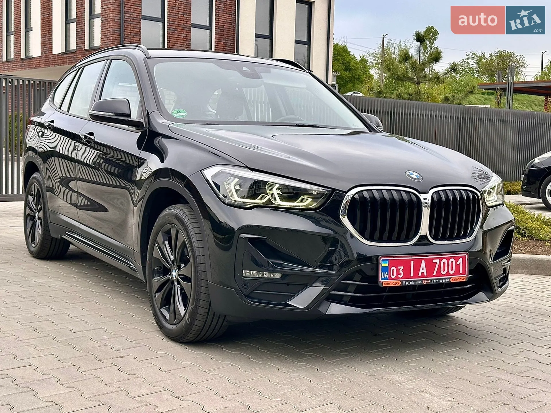 2021 BMW X1 - мініатюра 3
