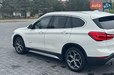 Внедорожник / Кроссовер BMW X1 2016 в Самборе