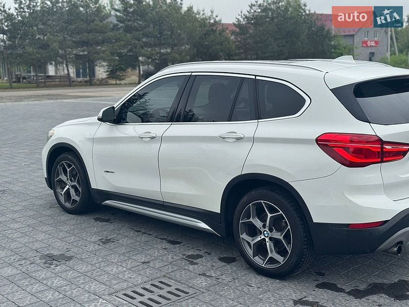 Внедорожник / Кроссовер BMW X1 2016 в Самборе