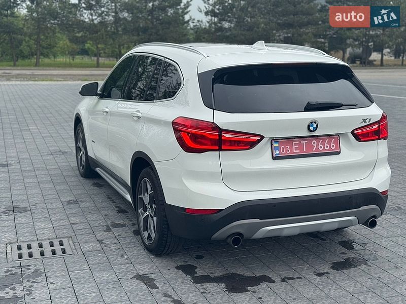 Внедорожник / Кроссовер BMW X1 2016 в Самборе