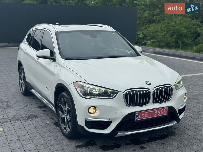 Внедорожник / Кроссовер BMW X1 2016 в Самборе