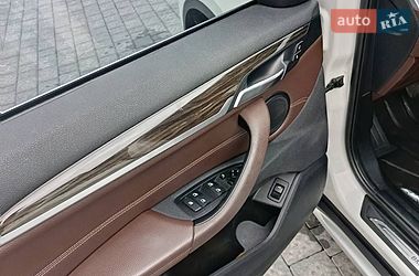 Внедорожник / Кроссовер BMW X1 2016 в Самборе