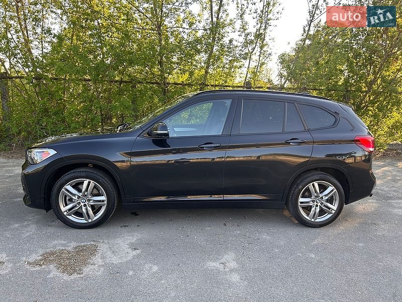 Внедорожник / Кроссовер BMW X1 2021 в Киеве