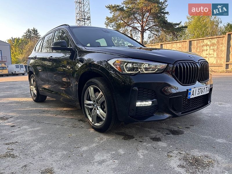 Внедорожник / Кроссовер BMW X1 2021 в Киеве