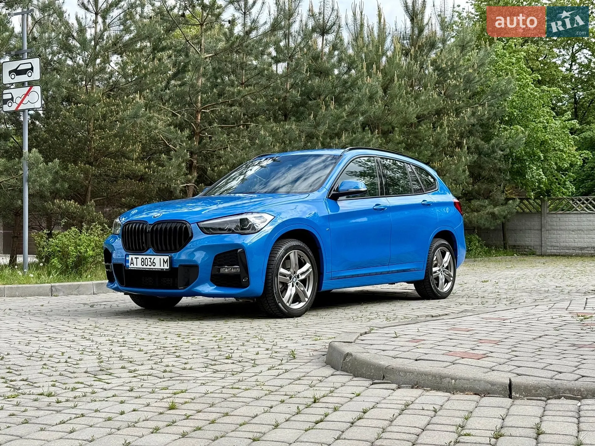 2022 BMW X1 - фото 1