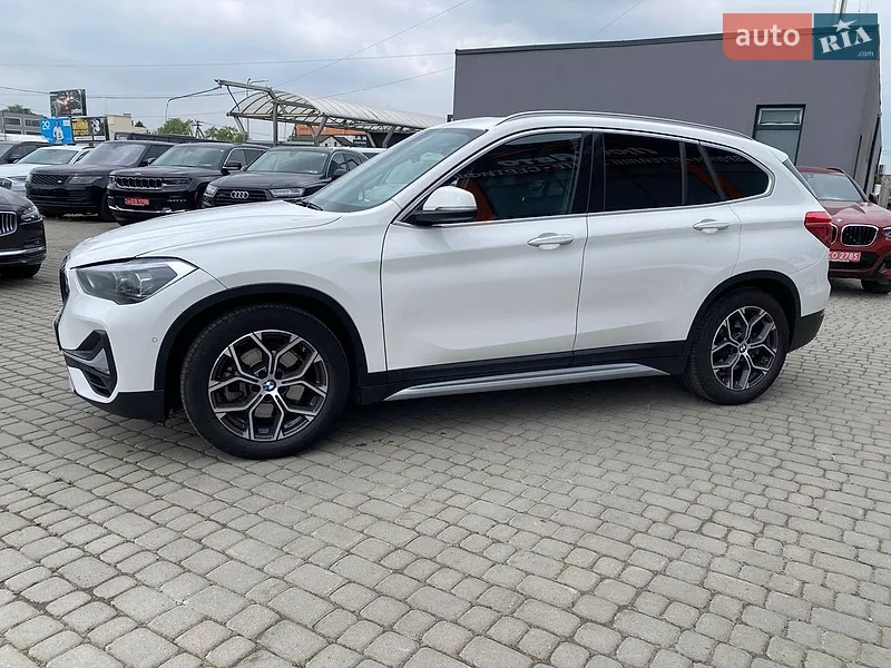 BMW X1 2020 VIN WBXJG9C0XL3L81037 фото оголошення 4 з 77