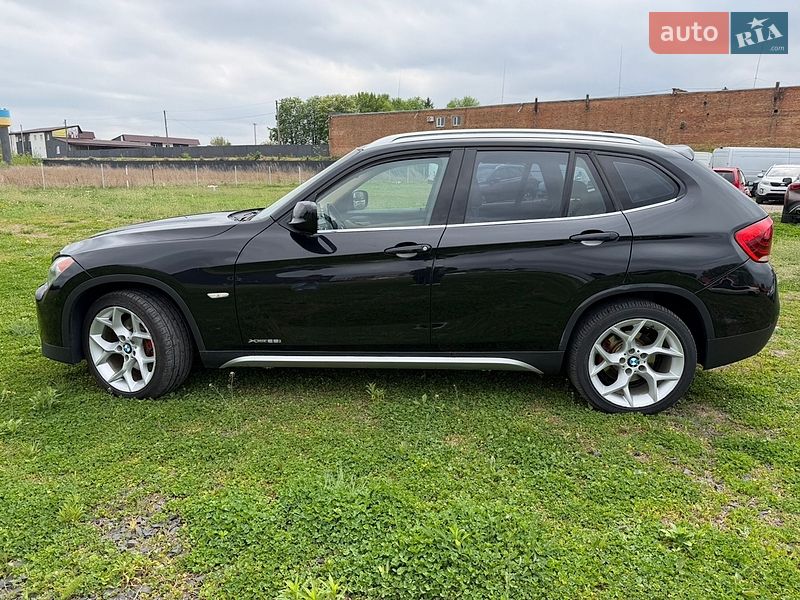 Внедорожник / Кроссовер BMW X1 2012 в Луцке