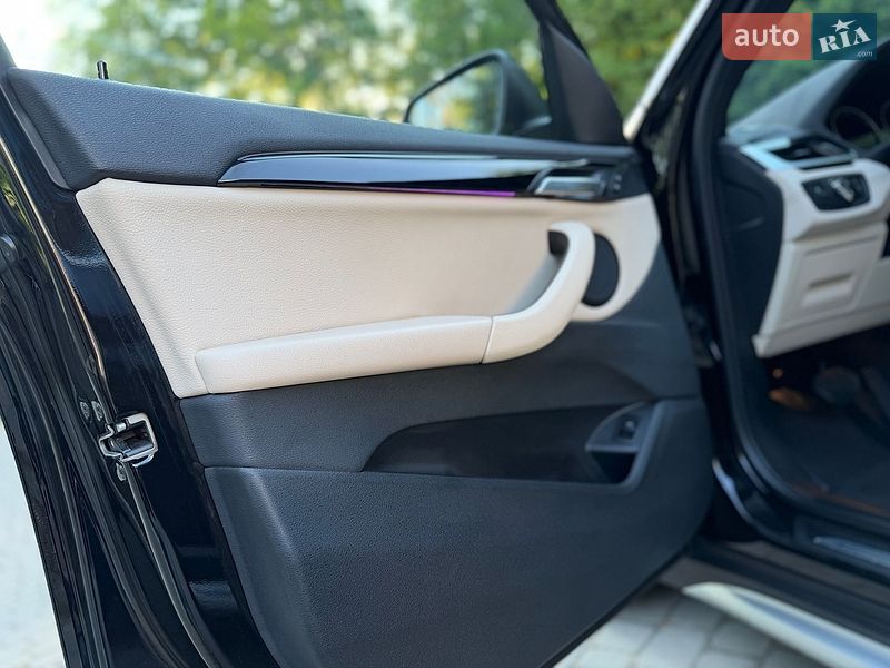Внедорожник / Кроссовер BMW X1 2020 в Львове