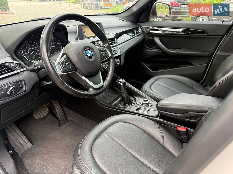 Внедорожник / Кроссовер BMW X1 2016 в Киеве
