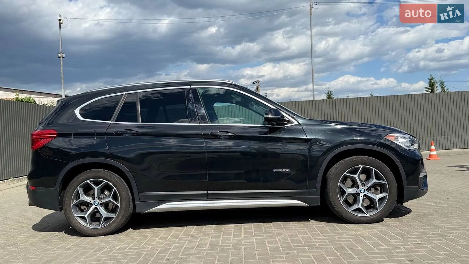 2016 BMW X1 - мініатюра 4