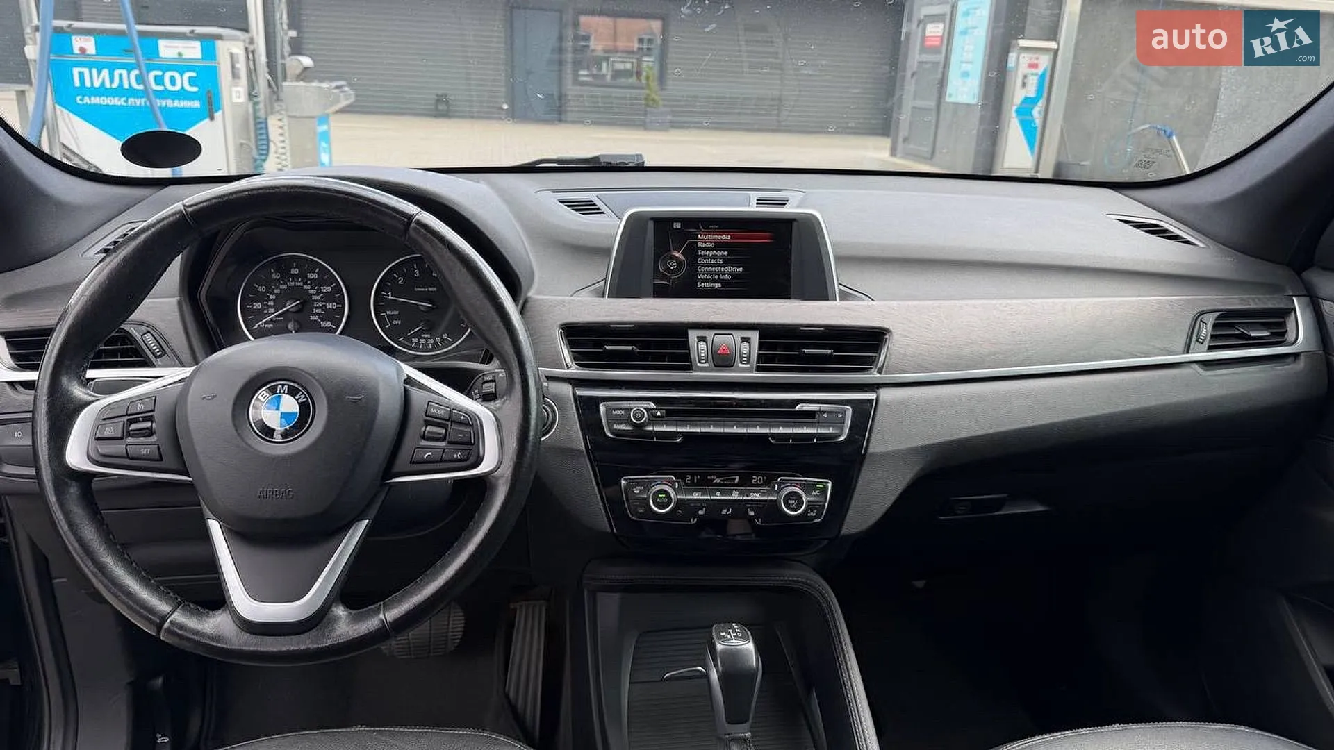 2016 BMW X1 - мініатюра 15