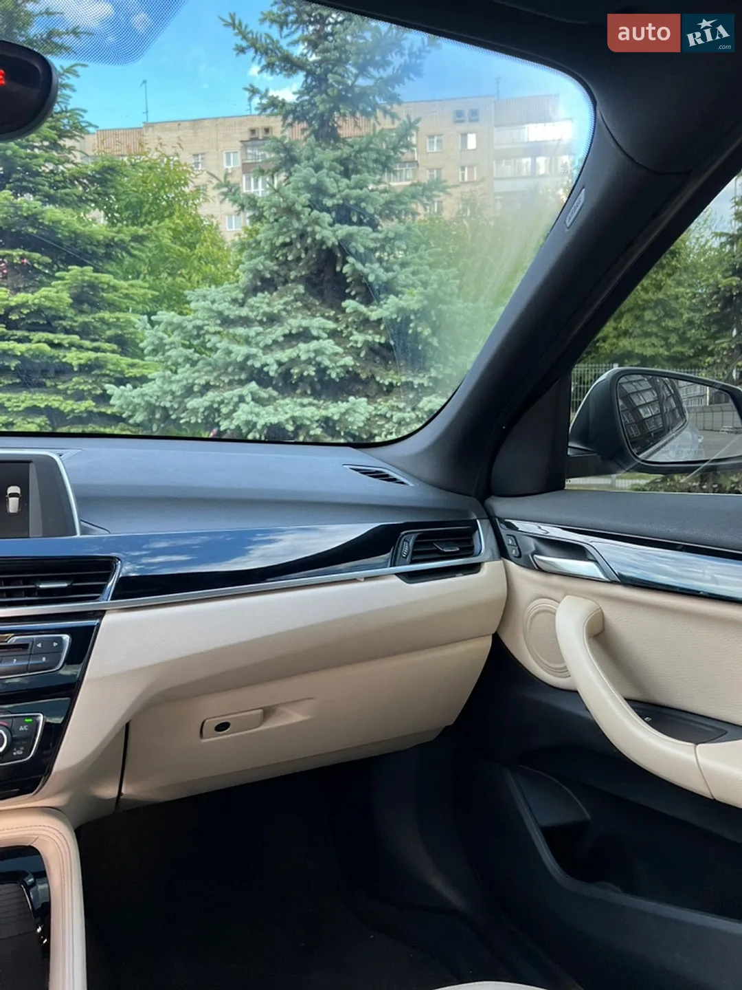 2016 BMW X1 - мініатюра 15