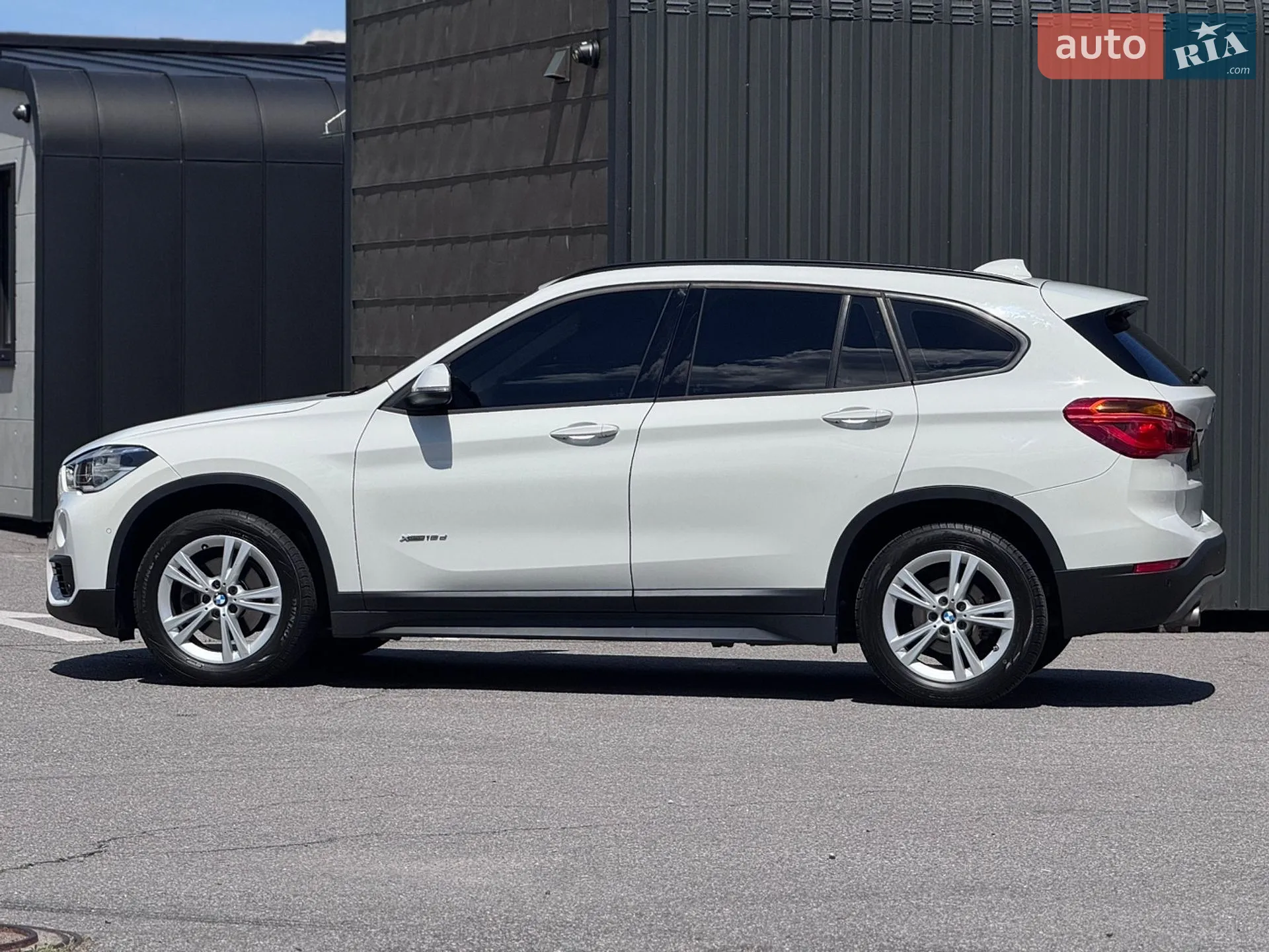 2016 BMW X1 - мініатюра 13