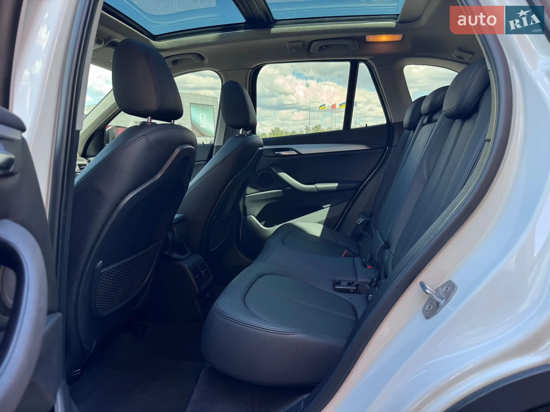 2016 BMW X1 - мініатюра 37