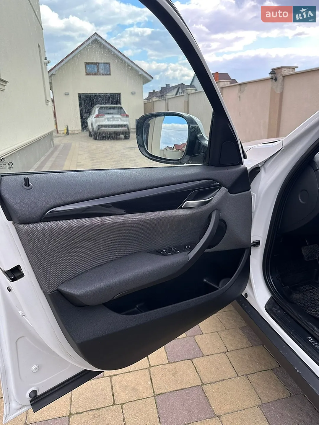 2011 BMW X1 - мініатюра 9