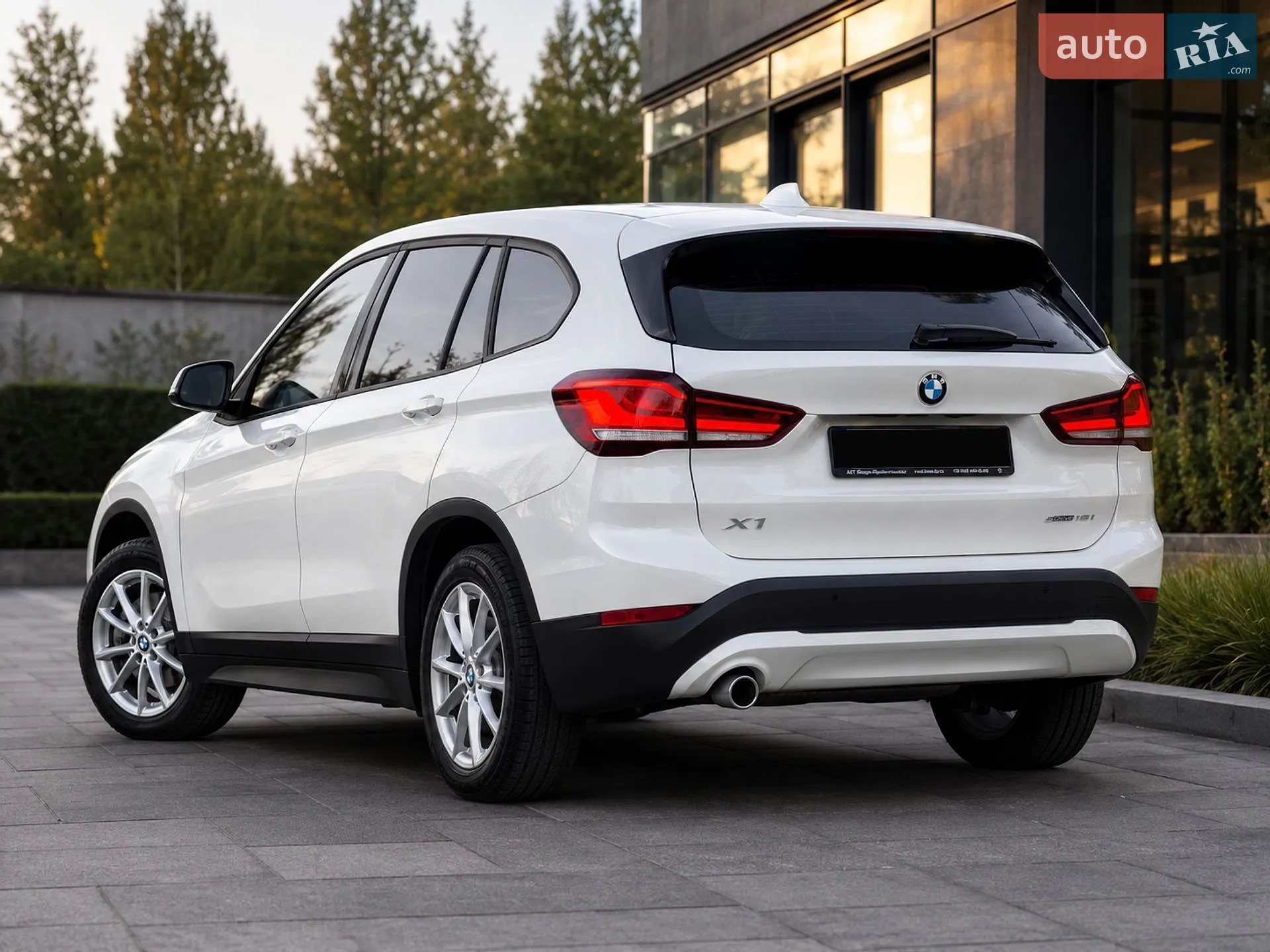 2022 BMW X1 - мініатюра 3