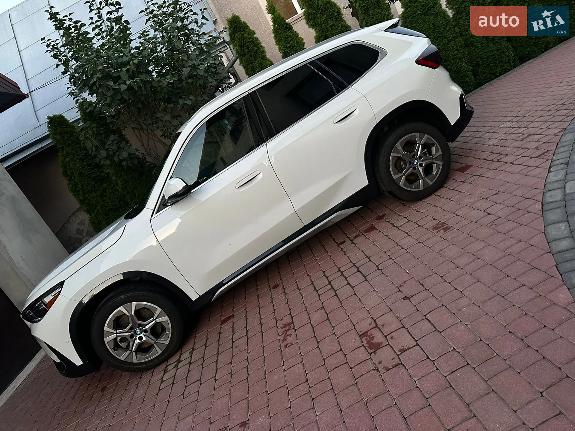 2025 BMW X1 - фото 1