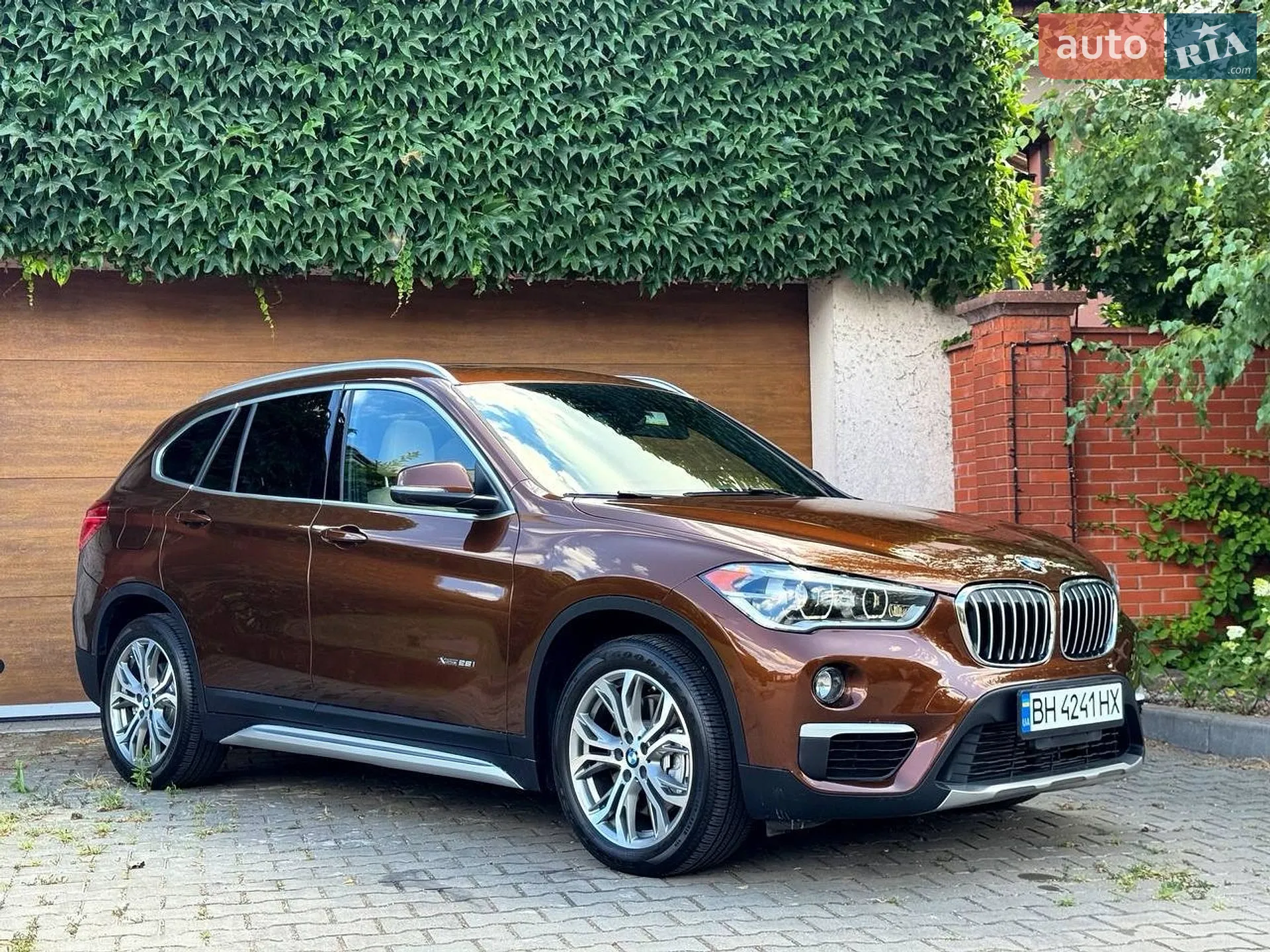 2015 BMW X1 - мініатюра 2