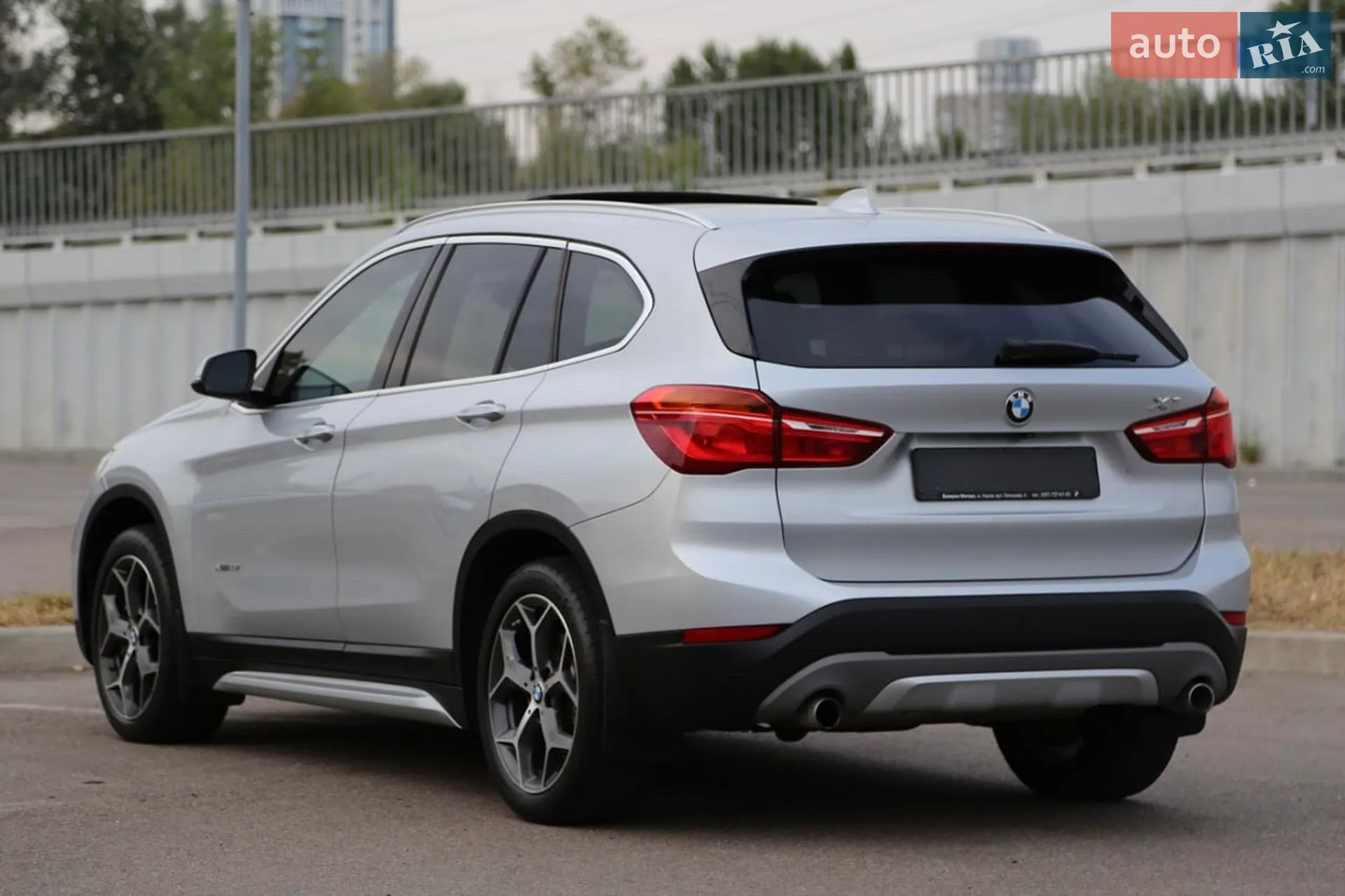 2016 BMW X1 - мініатюра 3