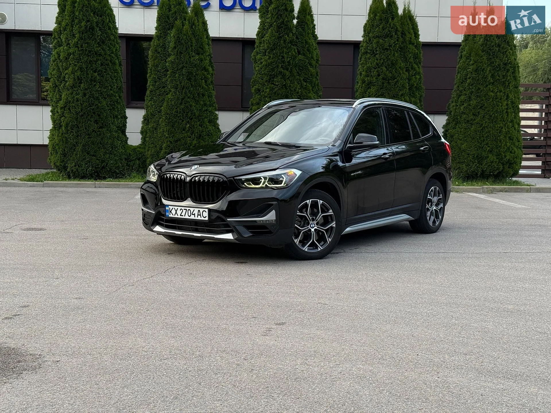 2020 BMW X1 - фото 1