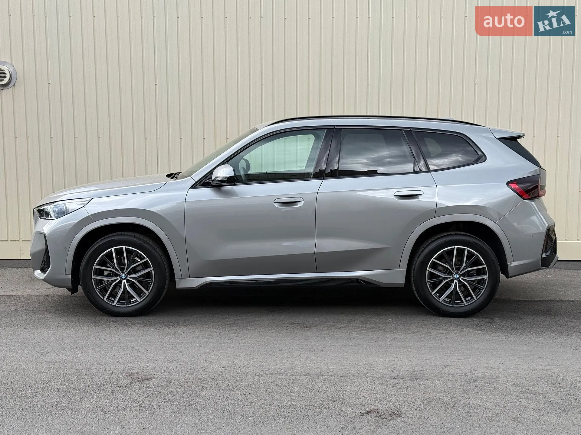 2025 BMW X1 - мініатюра 3