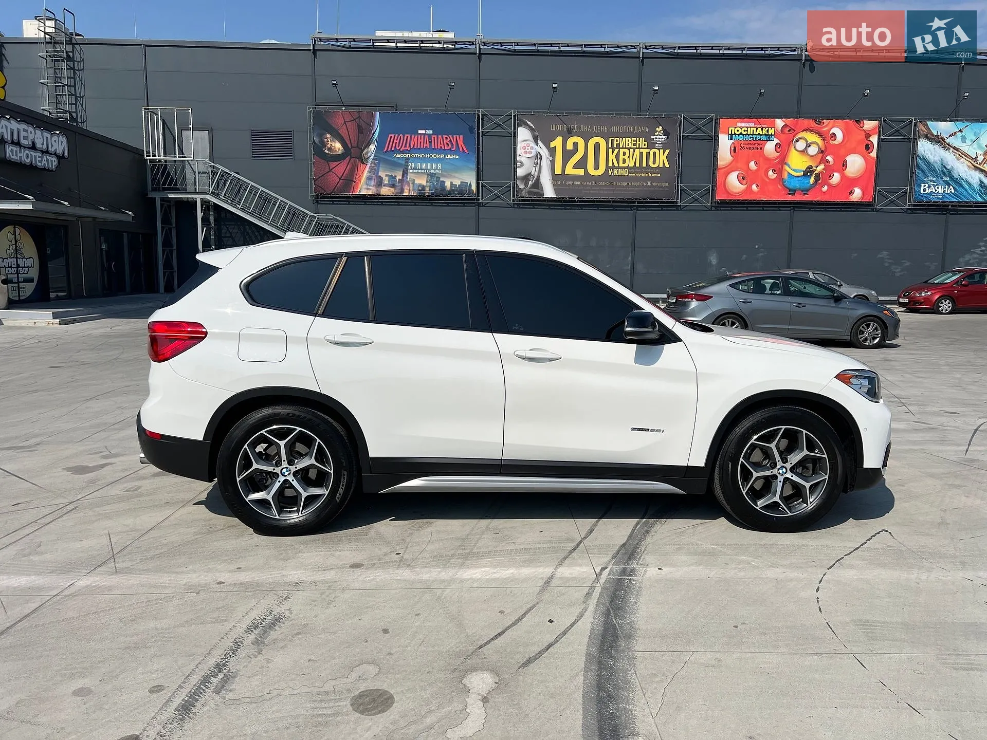 2017 BMW X1 - мініатюра 2