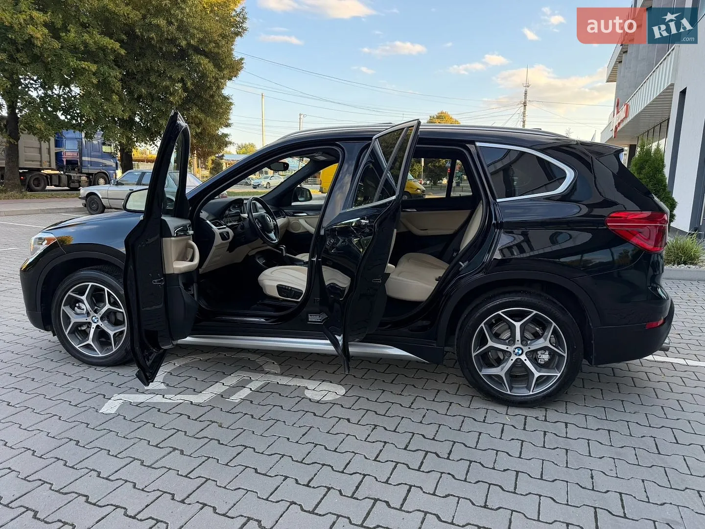 2017 BMW X1 - мініатюра 5