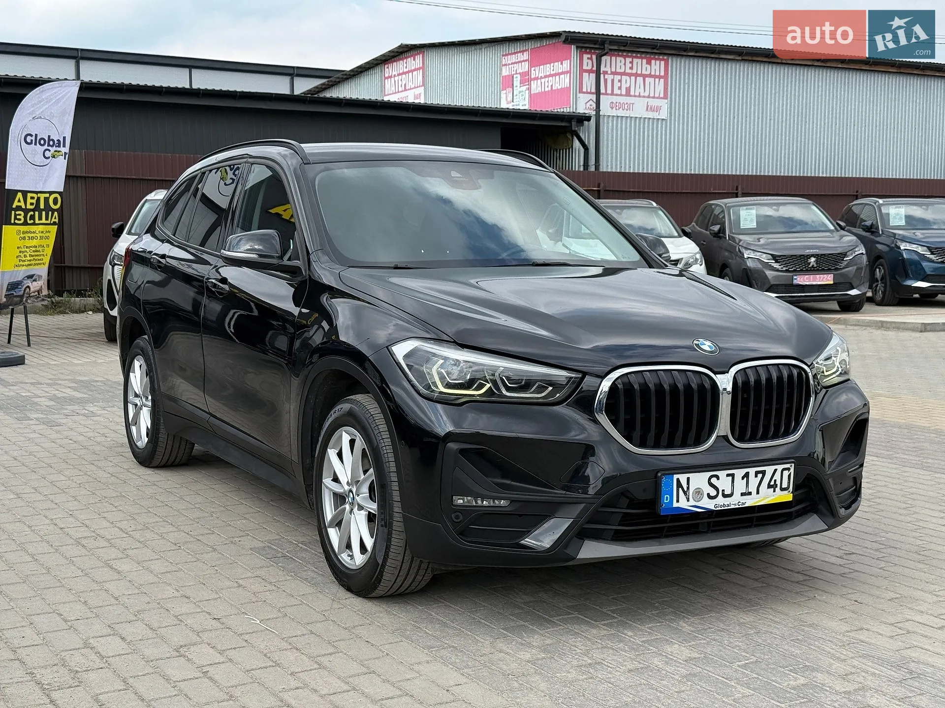2021 BMW X1 - мініатюра 3
