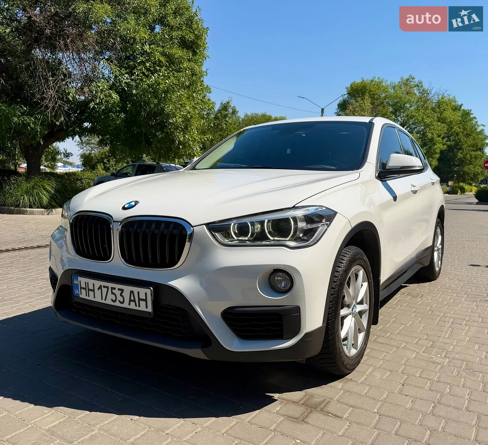 2016 BMW X1 - мініатюра 16