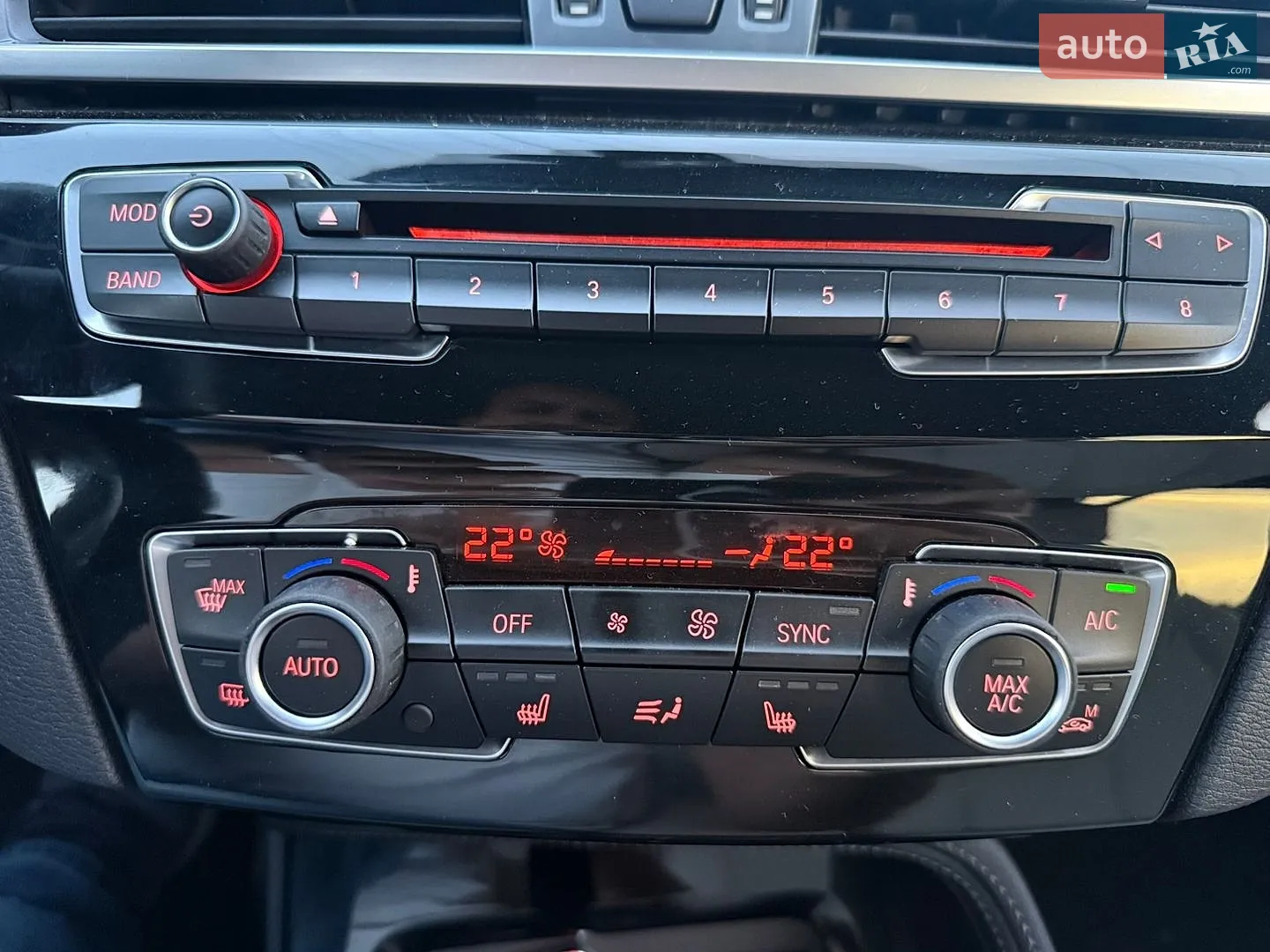 2016 BMW X1 - мініатюра 13