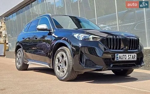 2023 BMW X1 - фото 1