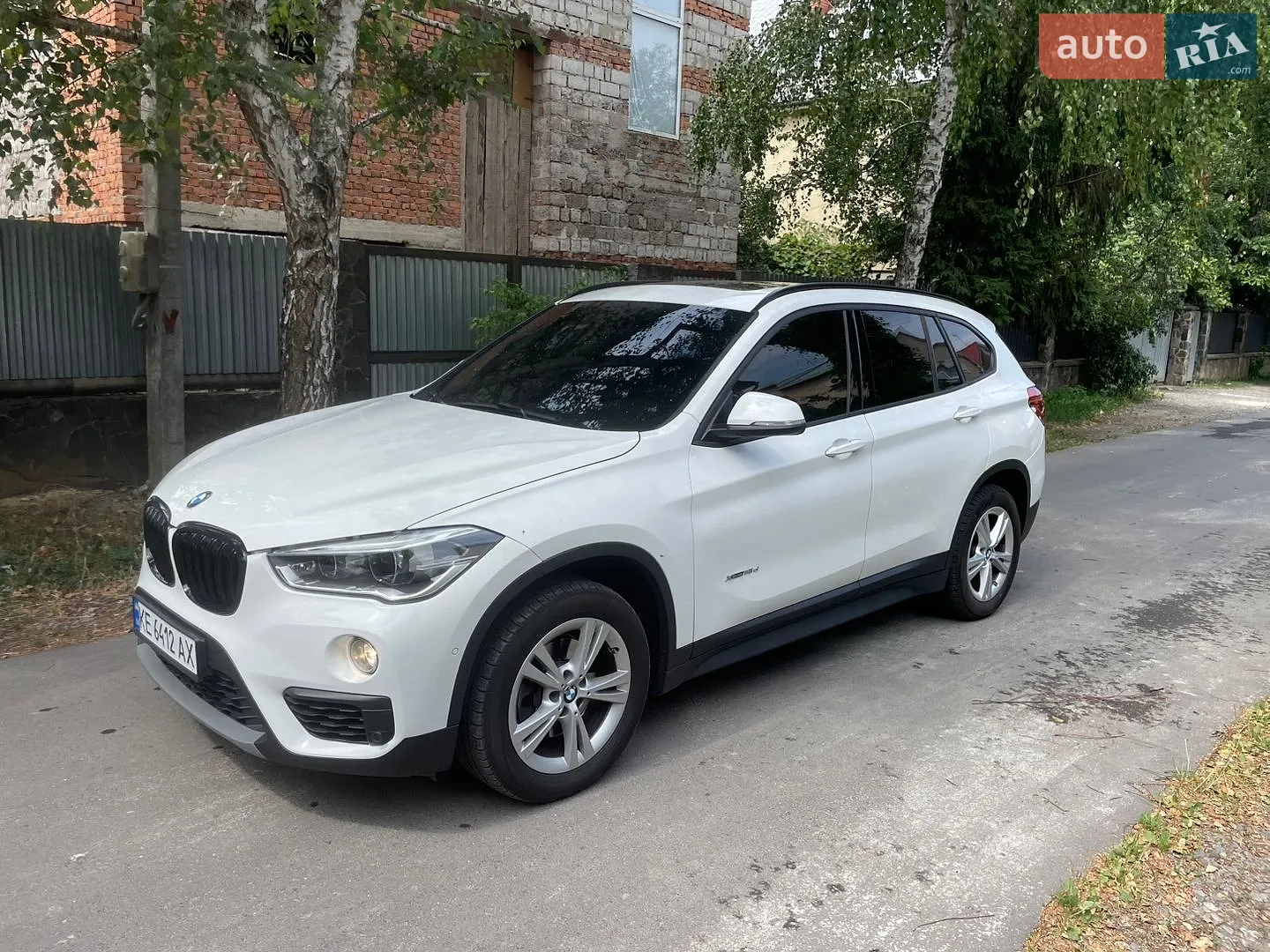 2016 BMW X1 - мініатюра 2